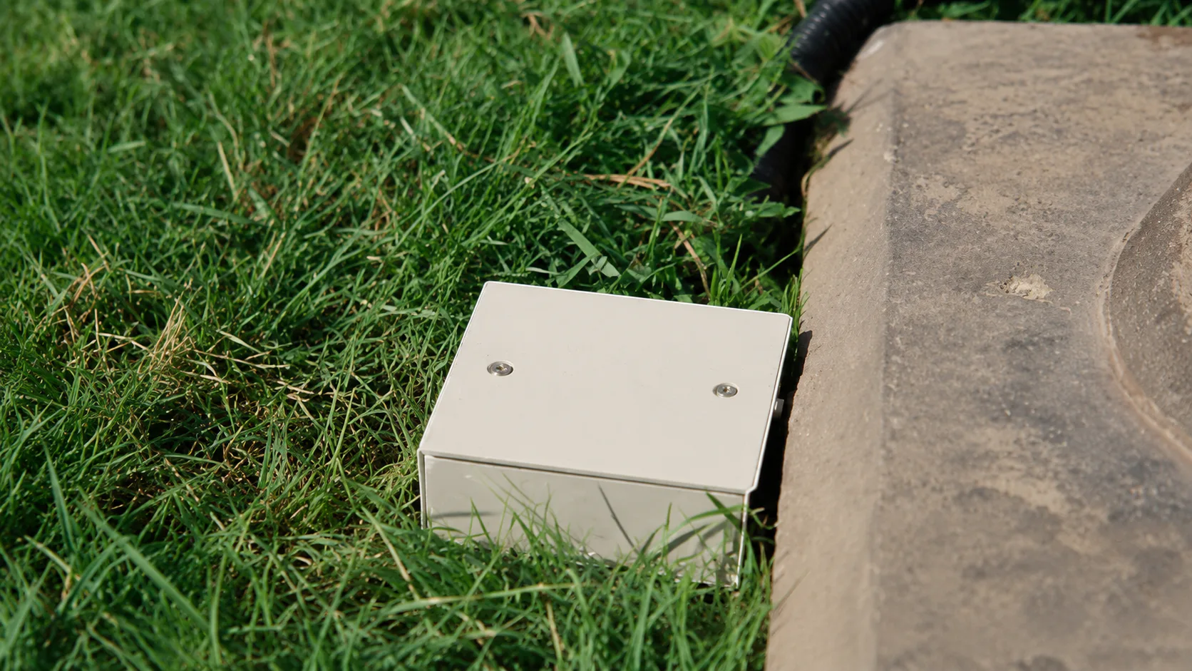 Predictive Asset Monitoring: Digitizing Operations in a 5G Smart District — on-site photo 7